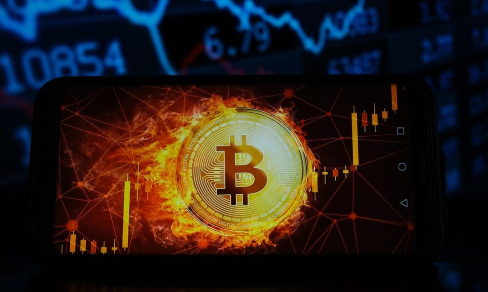 'Big News': Forget Spot Bitcoin ETF, a Huge Unexpected Banking Reversal Could Be About to Drive the Price of Bitcoin, Ethereum, XRP, Solana and Crypto Soar