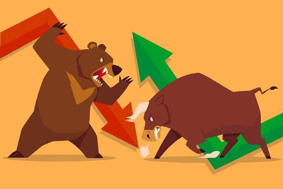 Bitcoin (BTC) Bulls and Bears in a Close Fight, Will Altcoins Lead the Next Rally?