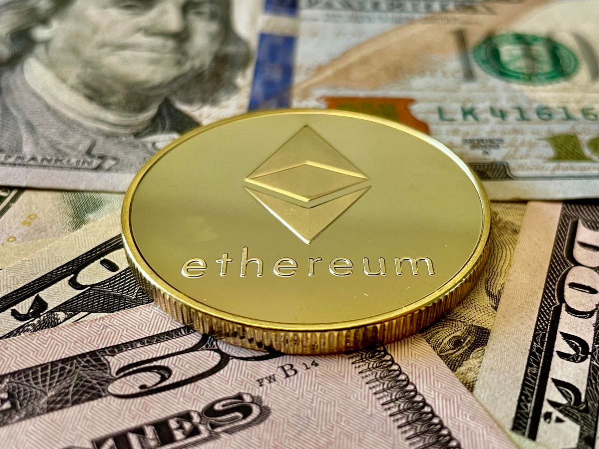 Ether flirts with a level of $2,400: what's next for the cryptocurrency?