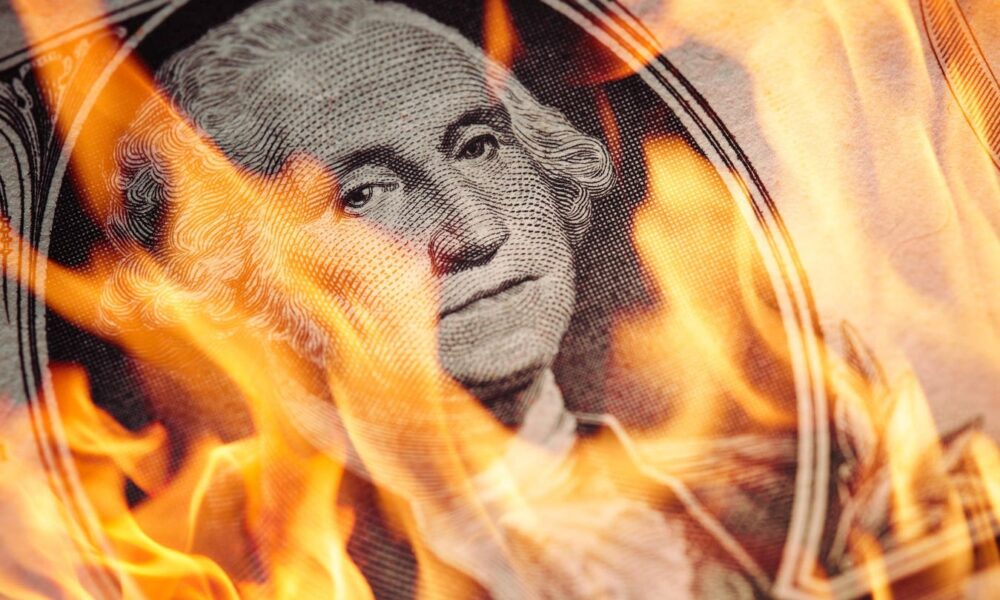 'Erosion by Stealth' - IMF Issues 'Stunning' Warning of US Dollar Collapse as Fed Prepares Bitcoin, Ethereum and XRP for Crypto Price Boom